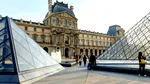 Problemele se țin lanț la Luvru. O galerie a muzeului a fost închisă ca măsură de precauție. De ce se tem autoritățile