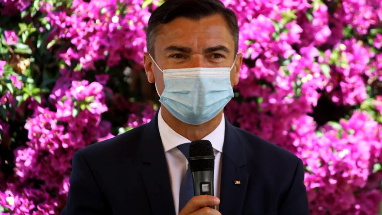 Chirică își ridică singur ridică statuie: Am fost un kamikaze în PSD! Cred că așa am devenit eroul național și european din politica românească / Mireasa mea a fost PNL