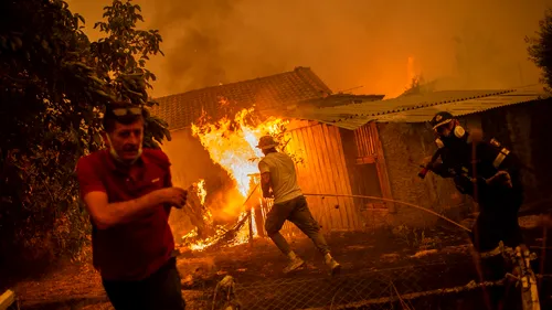 Imaginile de coșmar din Grecia, la 12 zile de la izbucnirea incendiilor devastatoare. GALERIE FOTO