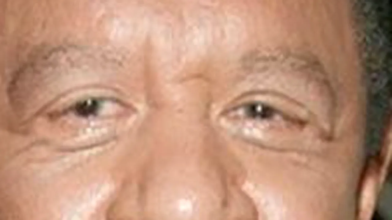 Nu a fost îngropat nici la trei luni de la moartea sa