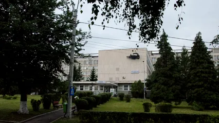 Asistente de la Spitalul Onești, care au schimbat doi bebeluși la naștere, scoase de sub urmărire penală