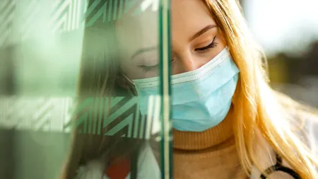 O BOALĂ extrem de contagioasă pune stăpânire pe România. Copiii sunt cei mai afectați. Cum se manifestă maladia