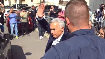 Călin GEORGESCU s-a prezentat la Parchetul General pentru prelungirea controlului judiciar