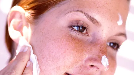 Cel mai ieftin produs de înfrumusețare: apa de orez. Cum poate fi folosită pentru îngrijirea părului și a tenului