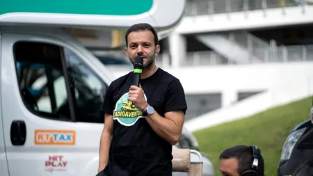 RADIOAVENTURA. Turul României cu Autorulota ZU a ajuns în Bănie.  Matinalii Morning ZU s-au distrat și, mai ales, i-au distrat pe craioveni