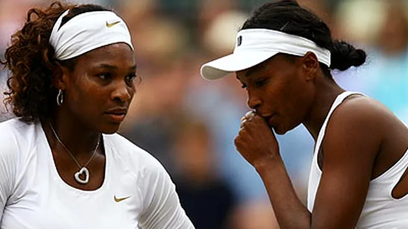 Serena Williams a învins-o pe Venus Williams și s-a calificat în semifinalele US Open