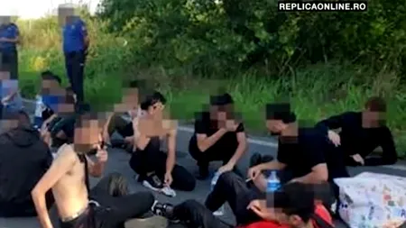 Zeci de migranți, între care o femeie și doi copii, găsiți într-un TIR turcesc în Vama Nădlac. Toți erau deshidratați, unul fiind în stare gravă