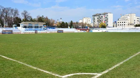 Motivul pentru care primarul Sucevei vrea să aloce fonduri pentru nocturnă la stadion