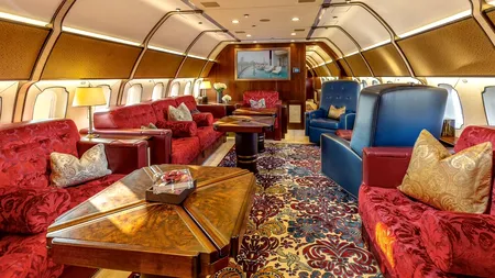 Klaus Iohannis merge în vizitele oficiale în America de Sud cu acelaşi avion cu care a fost în Japonia / Cum arată în interior aeronava