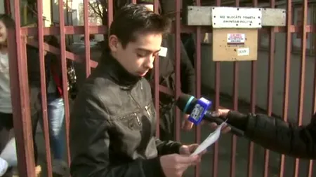 SUBIECTE EVALUARE NAȚIONALĂ 2014. Elev, imediat după ce a ieșit din sală: „Nu mai știu ce ne-a dat