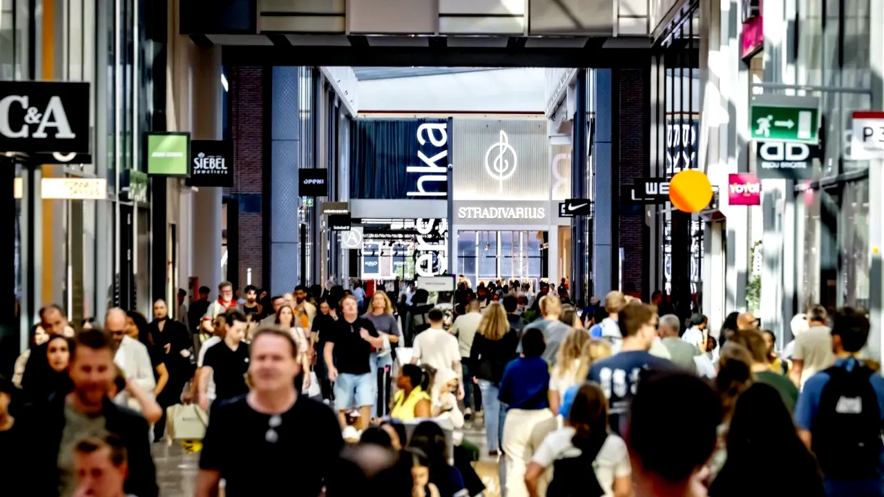 Încă un lanț de magazine părăsește definitiv România. Anunțul oficial al companiei