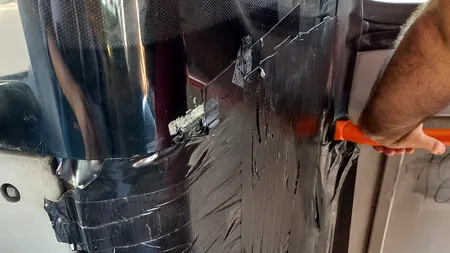 Ireal cum arată interiorul autobuzului 112 din București. Imagini realizate de un călător furios