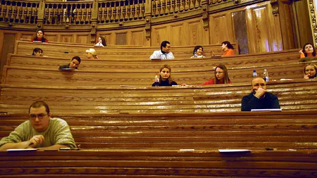 ÎNVĂȚĂMÂNT UNIVERSITAR. Examenele de semestru, de an și de finalizare a studiilor, parțial online. Ce decizii s-au luat pentru admiterea la facultate
