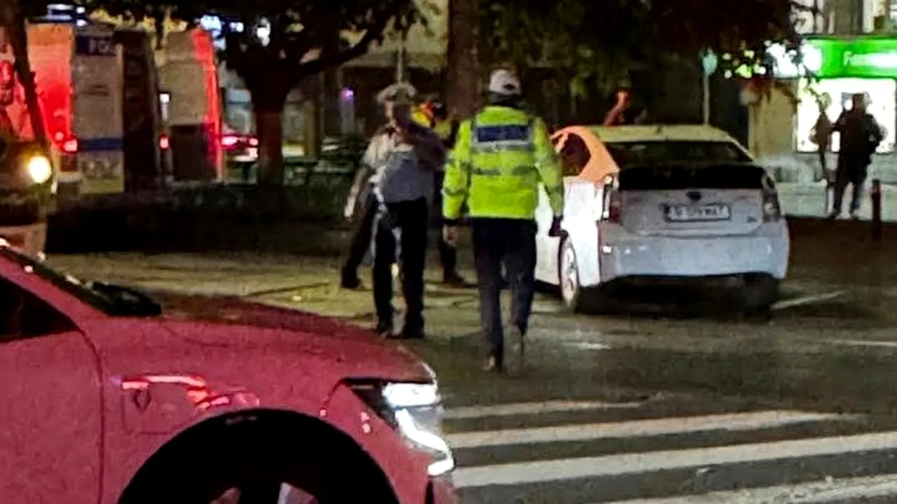 Cine este polițistul lovit în timp ce dirija traficul. Tânărul de 24 de ani a fost internat în spital