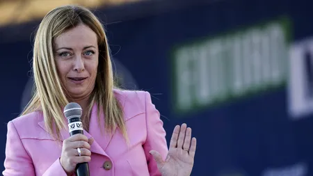 Giorgia Meloni consideră INOPORTUNĂ invitarea lui Zelenski la Paris de către președintele Macron