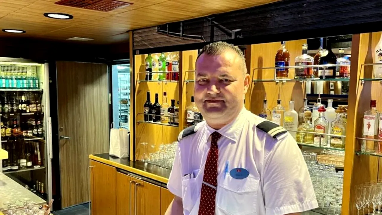 Câți bani încasează Daniel, un român care lucrează de 20 de ani pe vase de croazieră: „Câștig la fel de mult ca un DIRECTOR de bancă”