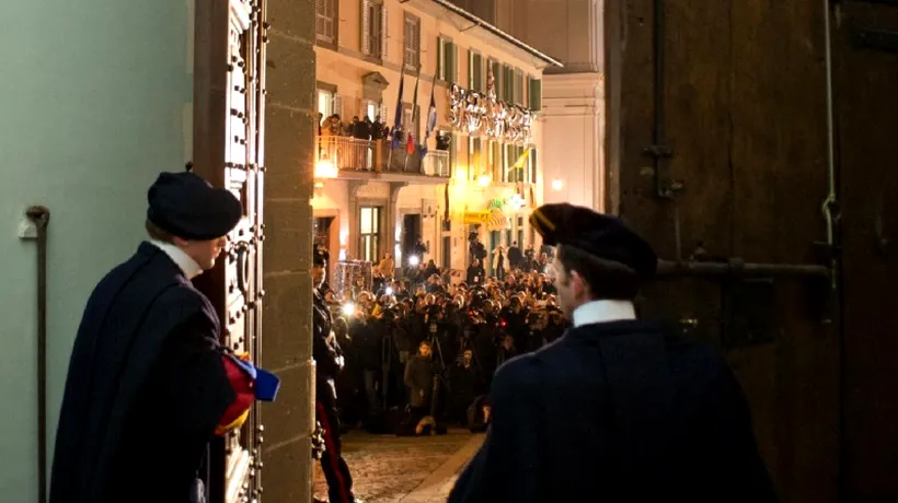 Papa Francisc îl va vizita pe Benedict al XVI-lea la Castel Gandolfo pe 23 martie
