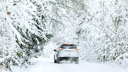 Cod Rutier 2025: Care sunt regulile de privind limita de viteză pe drumurile înzăpezite. Amenzi usturătoare pentru șoferii care nu se conformează