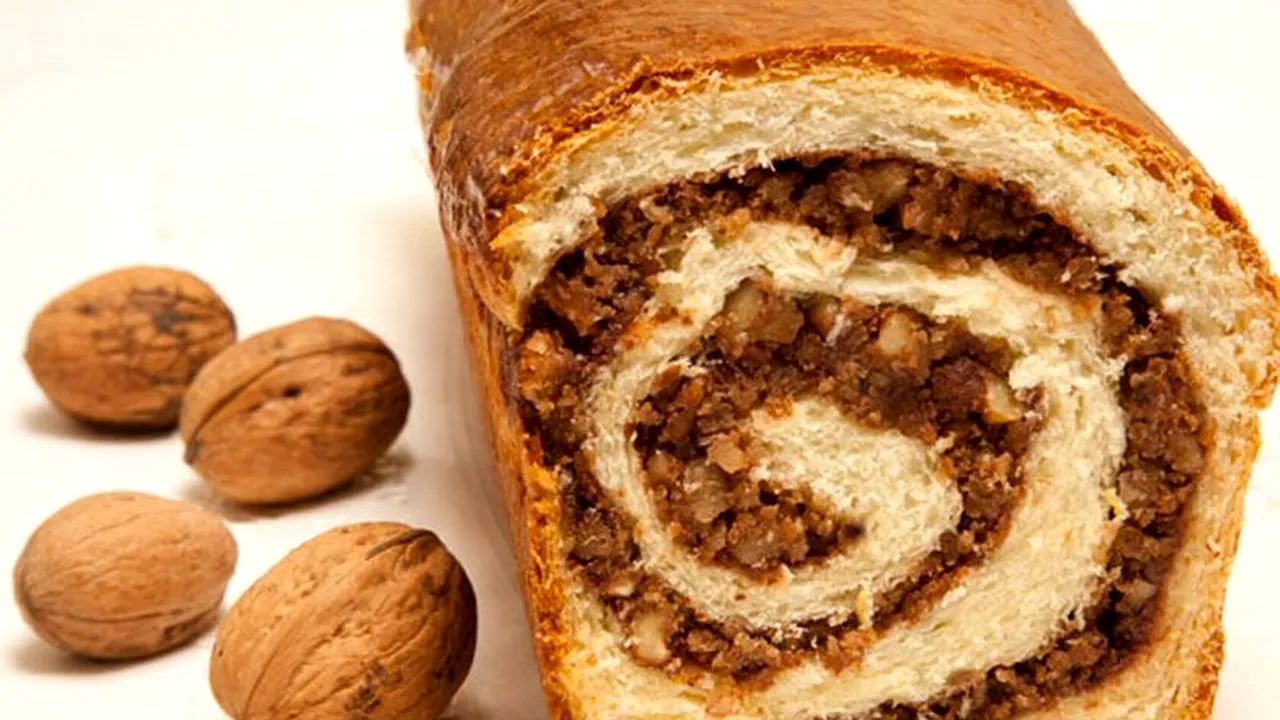 COZONAC DE PAȘTE. Trei REȚETE DE COZONAC DE PAȘTE 2014