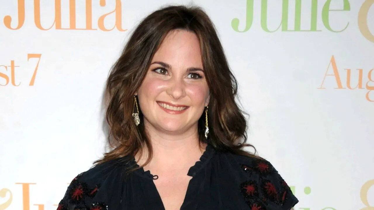 Scriitoarea Julie Powell, care a inspirat filmul „Julie & Julia”, a murit la 49 de ani