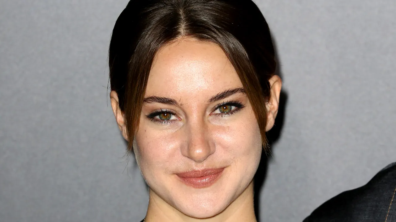 Rochia cu care actrița Shailene Woodley a atras toate privirile la premiera filmului 