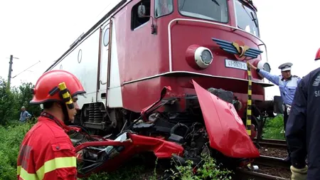 ACCIDENT ÎN ARGEȘ. Două profesoare au fost murit după ce mașina în care se aflau a fost lovită de un tren