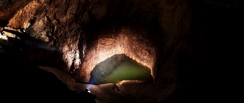 Descoperire TULBURĂTOARE făcută într-o peșteră sigilată acum 30 de ani. Cum a ajuns acolo?