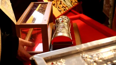 Peste 100.000 de pelerini s-au închinat moaștelor sfinților de la Catedrala Patriarhală 