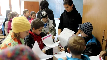 Cursurile vor fi reluate de luni, dar semestrul întâi va continua până în 31 ianuarie