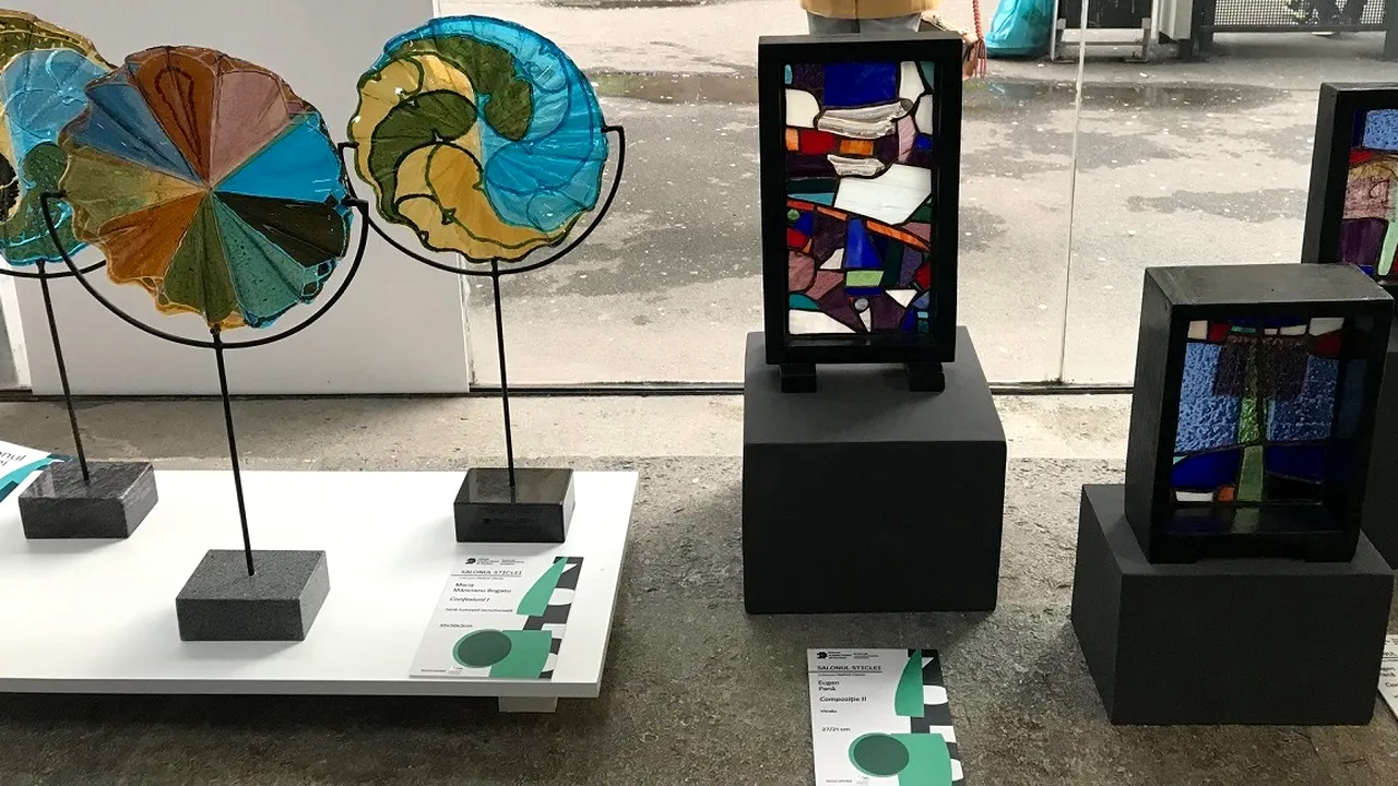 Salonul Sticlei – Zeci de artiști români și internaționali, la București