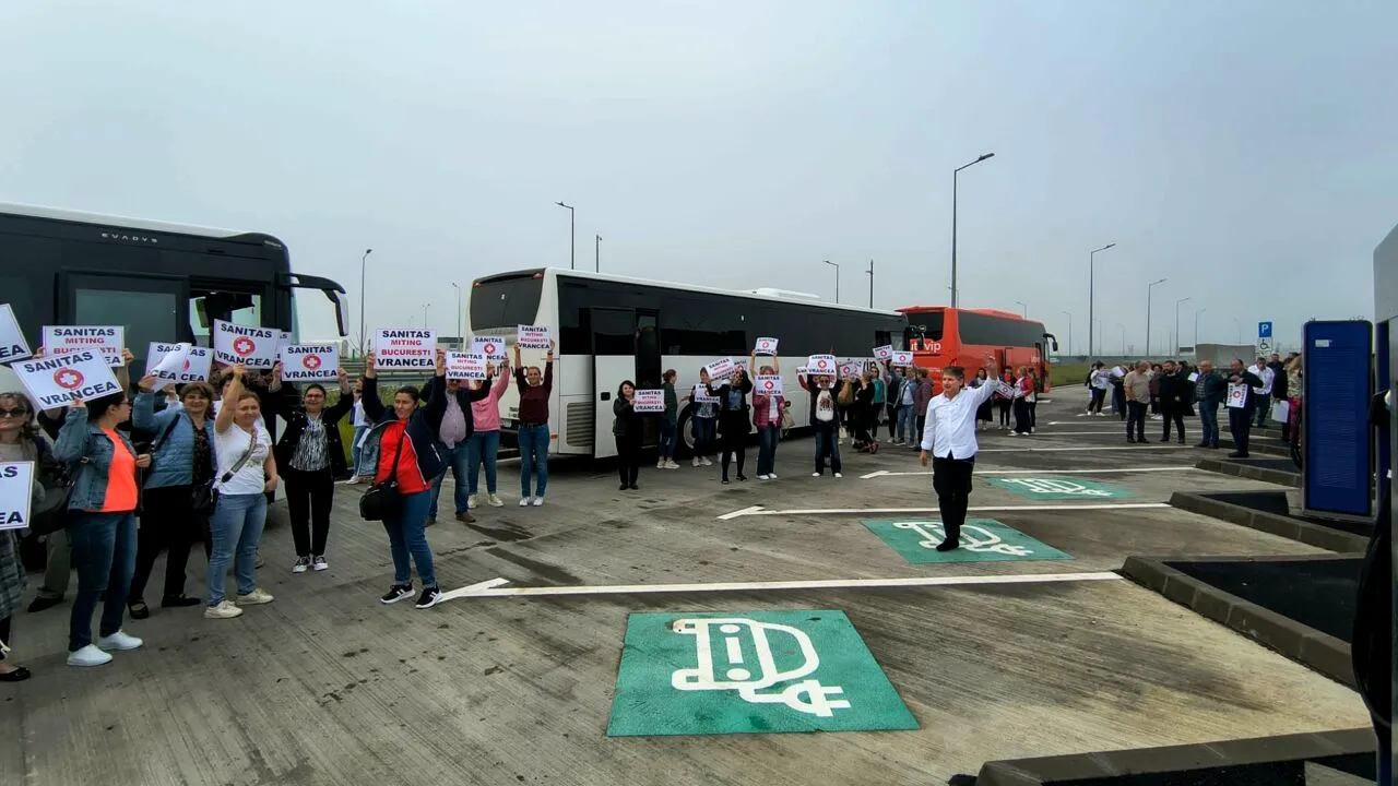 Sindicaliştii SANITAS din toată țara protestează astăzi la Bucureşti, pe fondul noii legi a salarizării