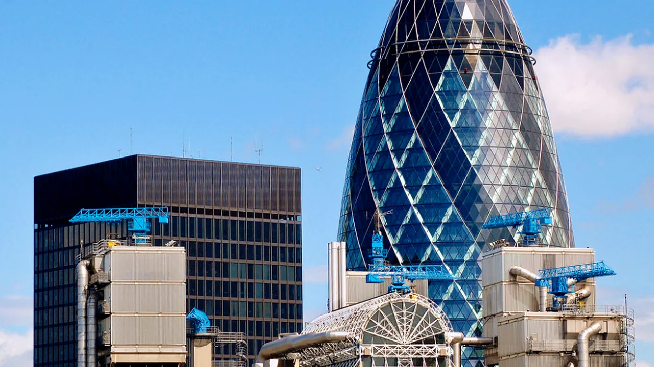 Un gigant britanic din industria de asigurări își mută sediul în UE, după Brexit