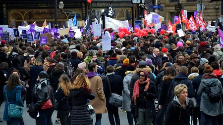 PROTEST de amploare la Paris: sute de mii de francezi, „atac” la reforma pensiilor! / Confruntări violente și în alte orașe din Hexagon - VIDEO