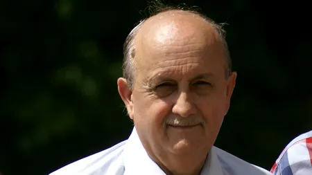 Chirurgul care și-a atacat un coleg cu bisturiul a candidat la parlamentare în 2012, cu sloganul ''Tai în carne vie''