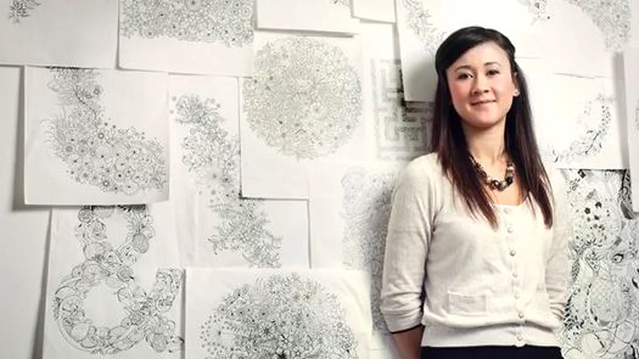 Cum arată cărțile de colorat care îi scapă pe adulți de stres