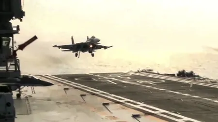 Un avion rus de vânătoare s-a prăbușit. Accident pe nava-fanion a Rusiei