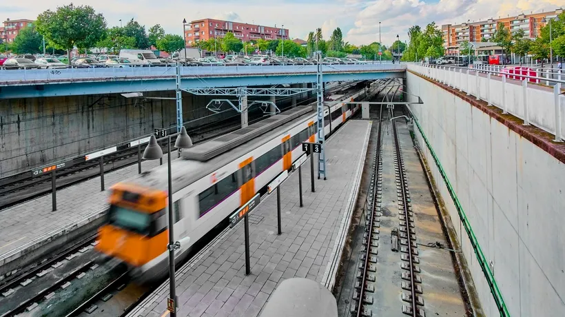 Alertă cu BOMBĂ în trenul Lokoshaza (Ungaria) - Bucureşti / Garnitura oprită în Gara din Lugoj timp de două ore