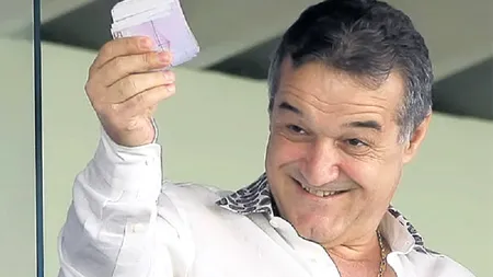 Gigi Becali a declarat că Manchester United s-a interesat de Dennis Man 