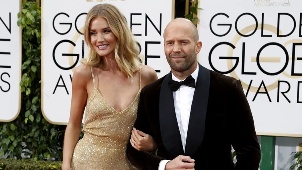 Actorul Jason Statham s-a logodit