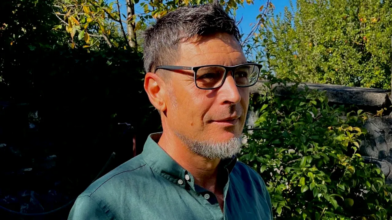 Scriitorul Ionelas Popa: „Dacă mulți scriitori sunt făcuți ori să nu fie citiți, ori să nu fie înțeleși, aș vrea să cred că nu fac parte nici din prima, nici din a doua categorie.”