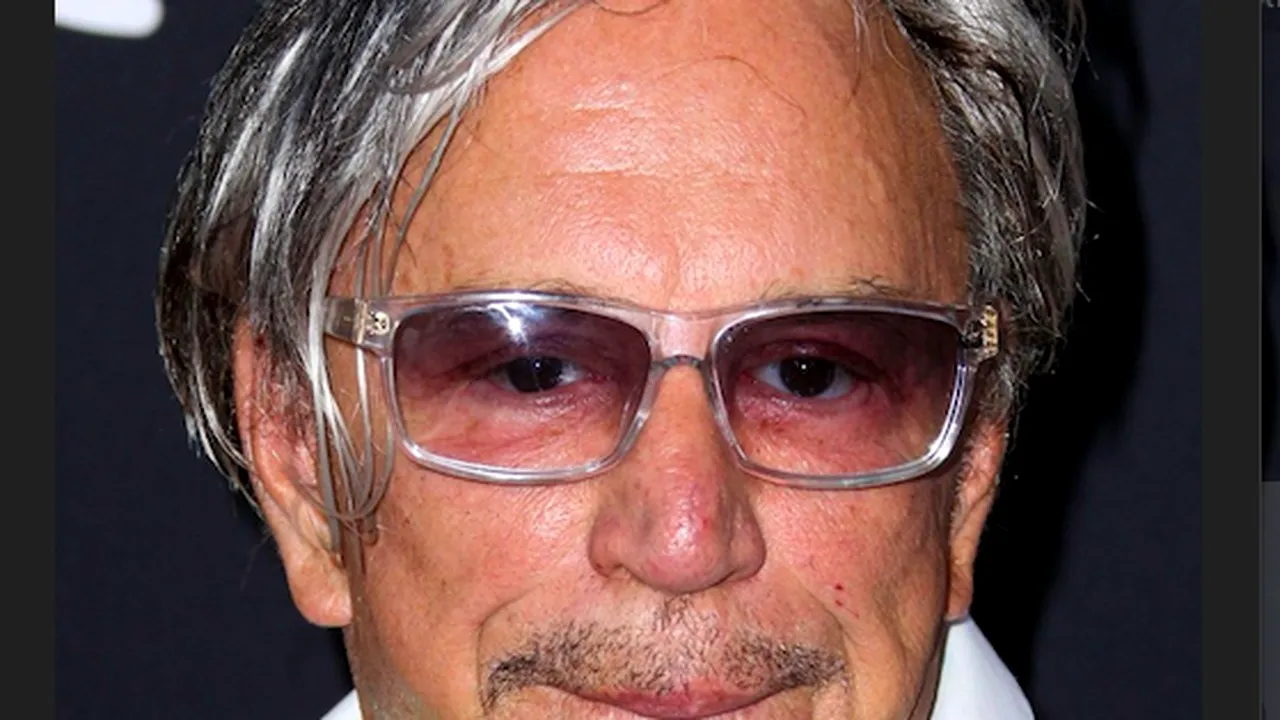 Mickey Rourke este în ROMÂNIA. Actorul se află la Oradea, unde filmează pentru producția „21 de rubini”