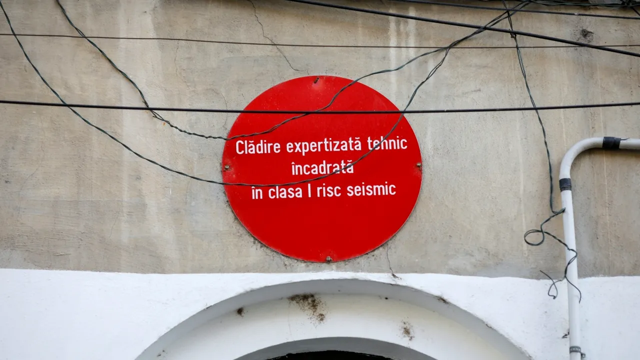 Specialiștii în Fizica Pământului REEVALUEAZĂ riscul seismic în regiunea Olteniei, unde au avut loc 2150 de cutremure în ultimele două luni