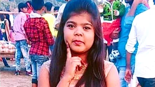 India: Adolescentă de 17 ani, ucisă în bătaie de rude pentru că purta blugi. Cadavrul ei a fost găsit atârnând de un pod