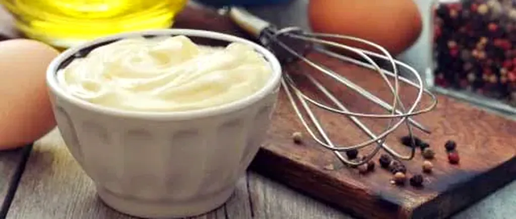 Cum să-ți iasă maioneza fără să se taie! Celebrul Jamie Oliver dezvăluie trucul din rețeta lui