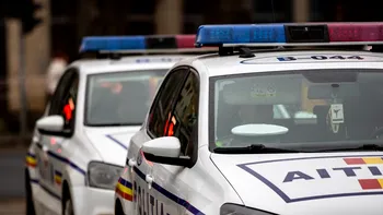 Trei bărbați, cercetați pentru tentativă de OMOR, după ce s-au năpustit cu un cuțit asupra unui tânăr, pe o stradă din Sectorul 2