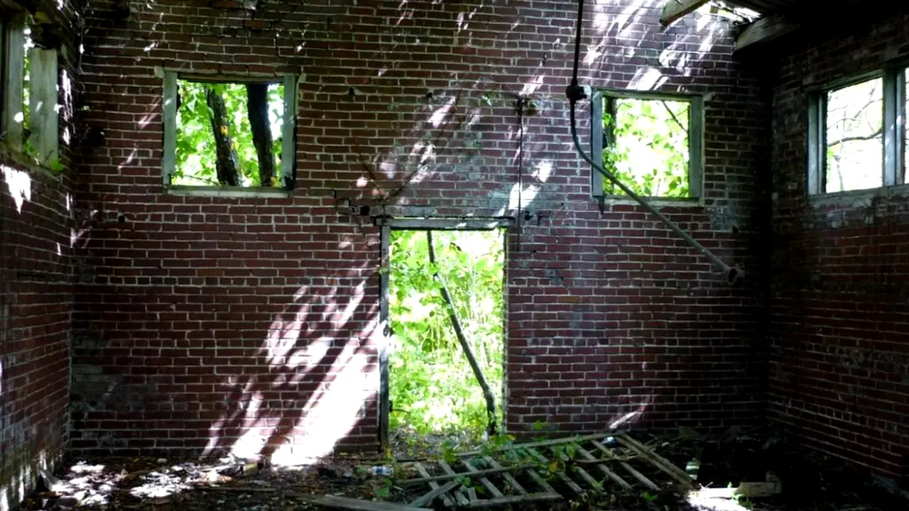 Un scenariu de film prost se transformă în realitate. Un oraș american este pustiit de un pârjol fără sfârșit