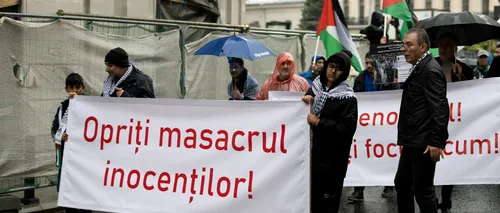 Sute de persoane au ieșit în București la un marș de solidaritate cu Gaza | GALERIE FOTO