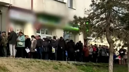 Haos la taxe în Constanța: oamenii puși pe drumuri pentru o HÂRTIE în plus