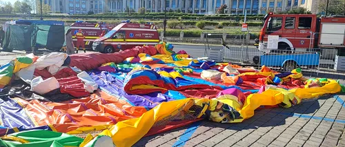 FOTO-VIDEO | Un tobogan gonflabil în care se aflau 12 copii s-a răsturnat la Festivalul Oktoberfest din Capitală