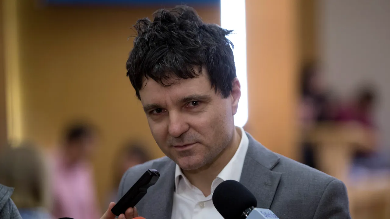 Nicușor Dan este prezent la Congresul USR: Am speranța să fiu candidatul Opoziției la Primăria Capitalei